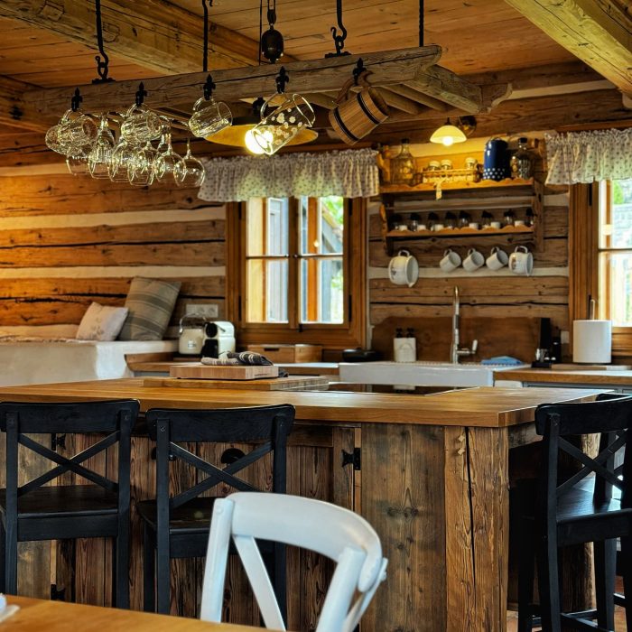 Kuchyň v Pohádkové roubence