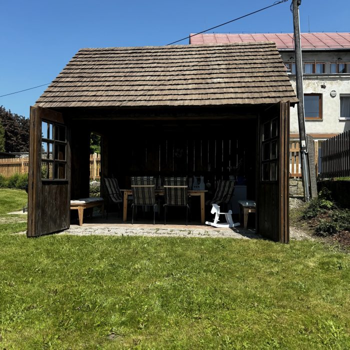 Zahrada a venkovní posezení