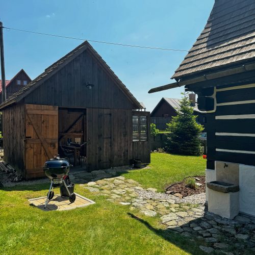 Zahrada a venkovní posezení